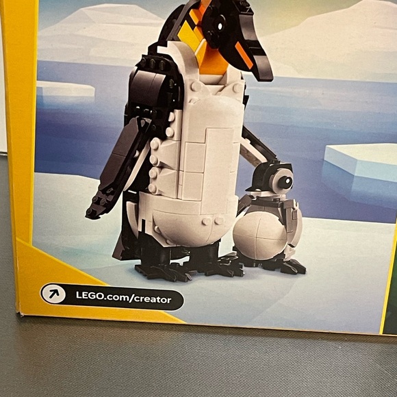 LEGO Creator 3in1 Panda Family Building Set - 31165 626Pcs 8+ NIB Sealed - Picture 7 of 11